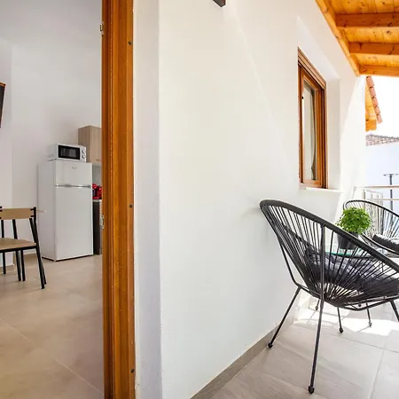 Maison *